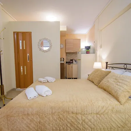 Georgia's Corfu Town דירה Corfu (city)